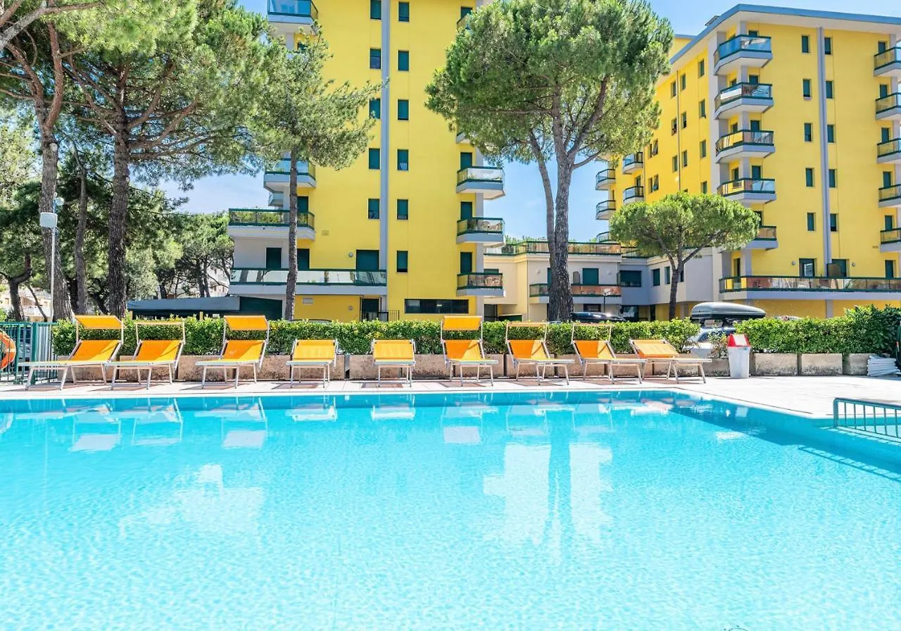 Costa Del Sol Family Apartments-Carraro Immobiliare Jesolo 0*, ليدو دي يسولو إيطاليا